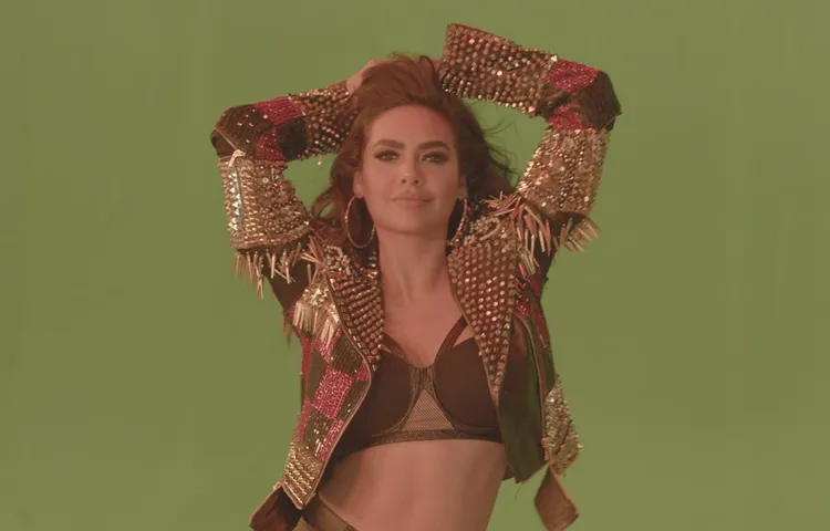 Esha Gupta To Get Dirty In This New Single!