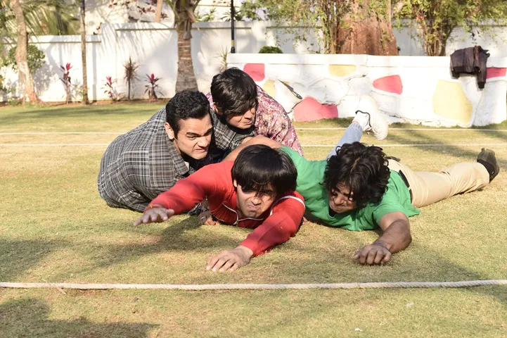 Munna & Pandit