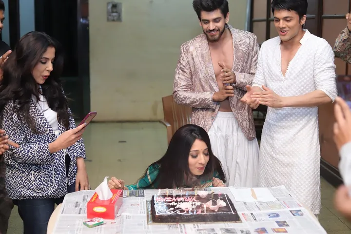 Vrushika Mehta_s Wonderful Birthday Surprise