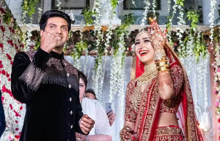 Sumeet Saigal & Shaheen's Daughter Sayyeshaa Ties The Knot With Telugu Super Star Arya