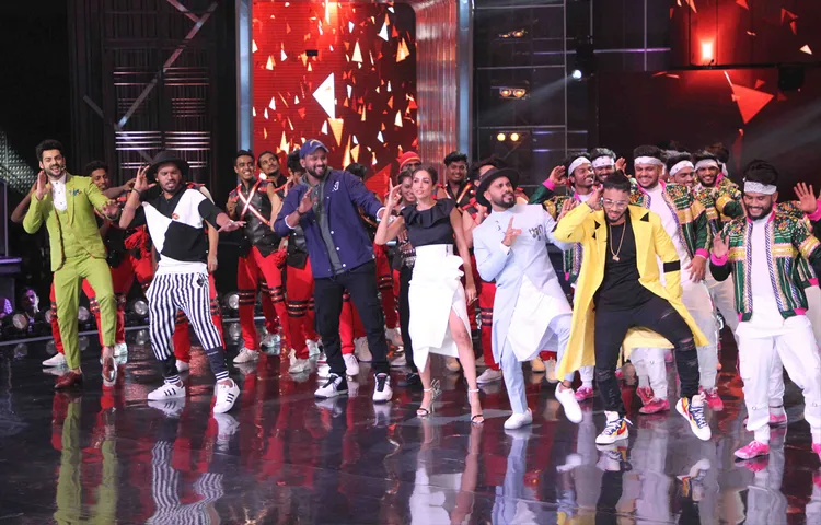 Malaika Arora Recreates Chaiya Chaiya Magic On Did After 21 Years!