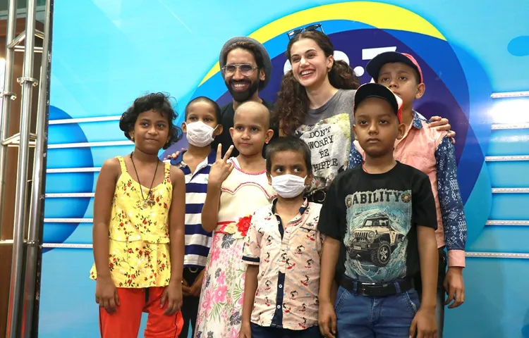 Rj-Abhilash-And-Tapsee-Pannu-Spread-Smiles-On-The-Faces-Of