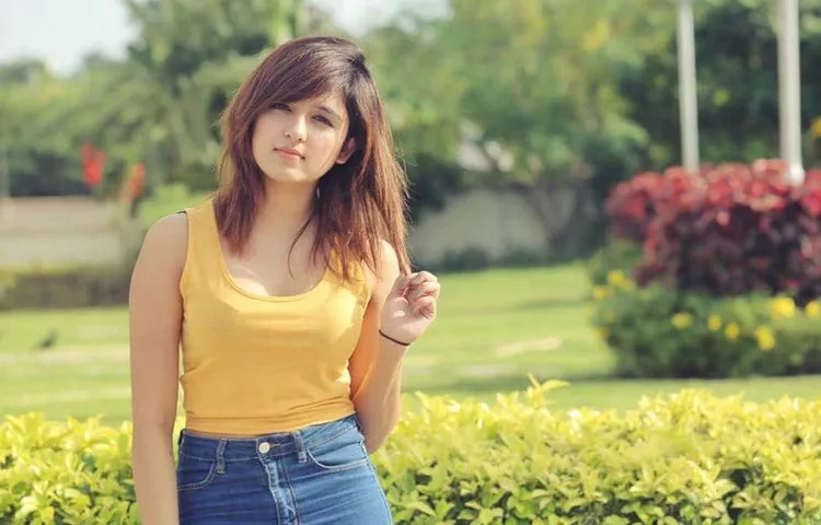 Sensational Shirley Setia From NZ - The Social Media Superstar     