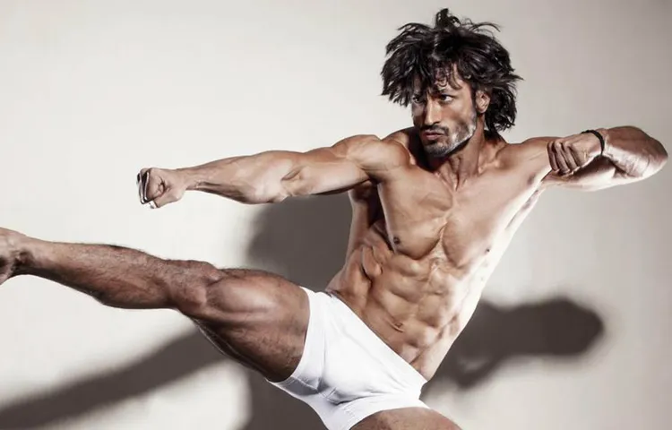 Vidyut Jammwal all set for Hollywood; the action star is signed on by Wonder Street