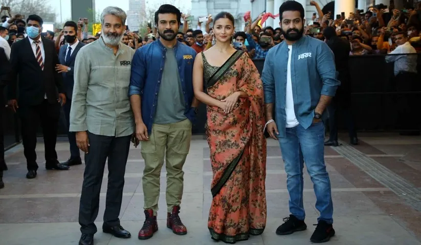 RRR Team reaches National Capital to Promote the movie in a unique way