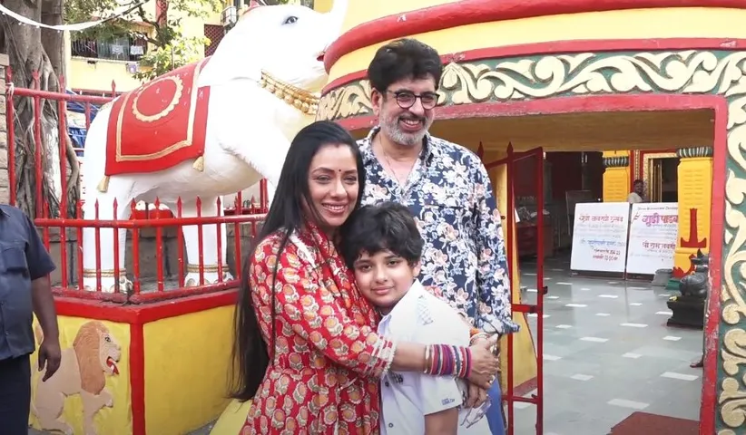 TV Actress Rupali Ganguly visit Mukteshwar temple on her birthday
