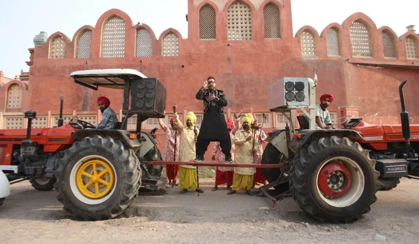 Mika Singh to perform a tractor stunt, for special promo of his new Star Bharat show ‘Swayamvar – Mika Di Vohti’, first time ever in the history of Hindi Entertainment channels!