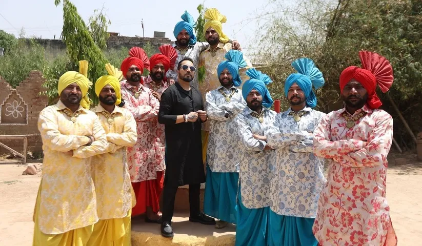 Mika Singh repeats his name 'Mika' 400 times in the special promo for Star Bharat's upcoming show 'Swayamvar - Mika Di Vohti’!