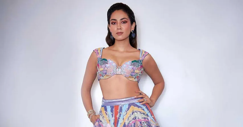 Mira Kapoor Gets Her YouTube Silver Play Button