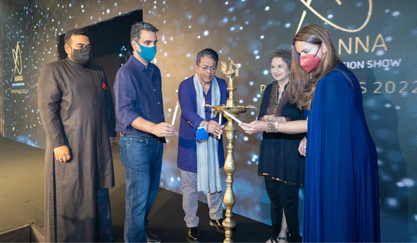 FASHION INDUSTRY VETERANS MEHER CASTELINO, HEMANT TRIVEDI, VEERA KAPUR EE GRACED THEIR PRESENCE AT WHISTLING WOODS INTERNATIONAL’ FASHION GRADUATION SHOW, AIYANNA 2022