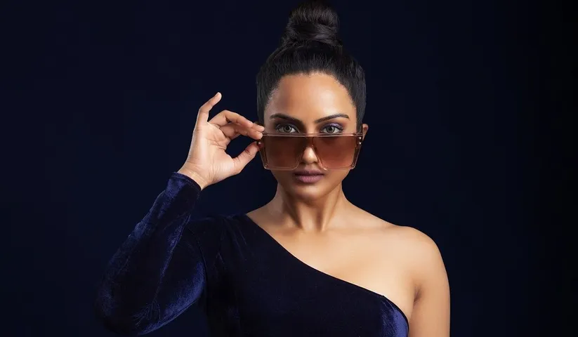 Amika does an item number for the Malayalam film ‘Nobody’