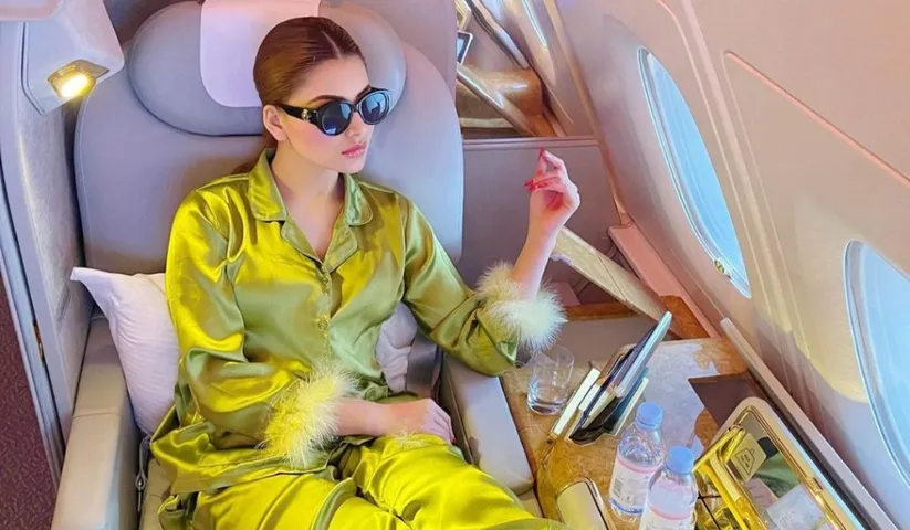 Urvashi Rautela sizzles in a floral look, completes her look with a black sunglasses. Check out the picture now!