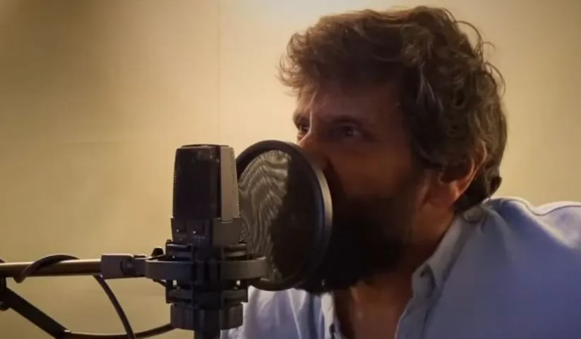 National Award Winner Vikram dubs for the magnum opus PS-1 teaser in all 5 languages