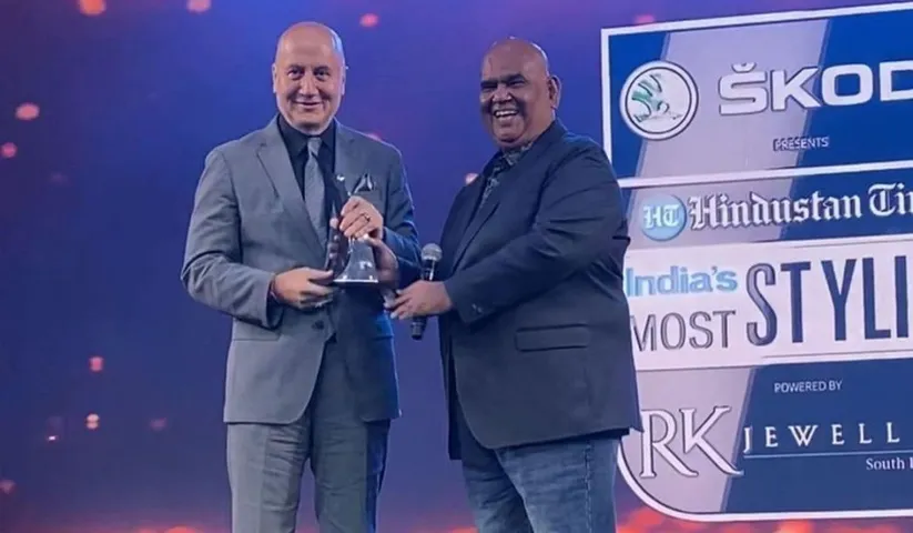 Anupam Kher has the audience cracking as he wins HT India’s Most Stylish Master of Reinvention Award