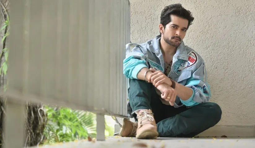 Actor, Painter, sculptor, artist: Meet Raqesh Bapat, a man with multiple talents