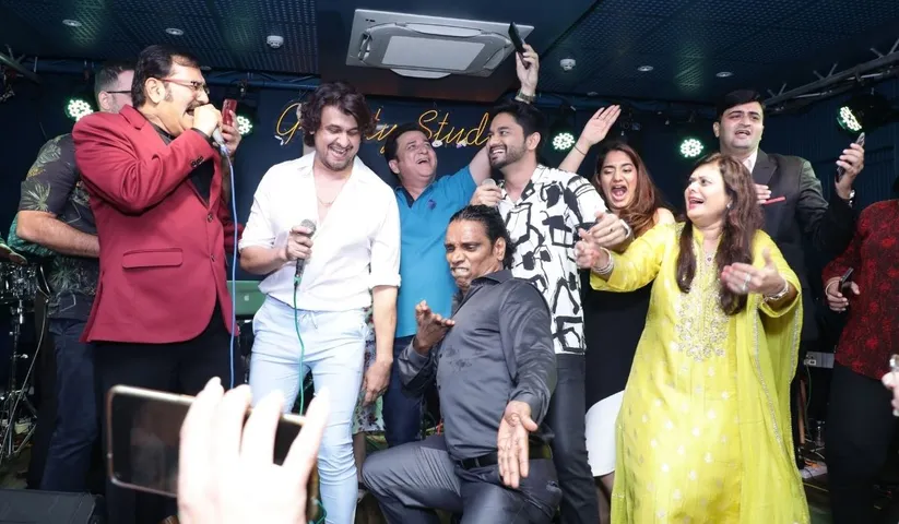 Sudesh Bhosale's birthday celebrations at Gravity Studios, a musical fiesta!