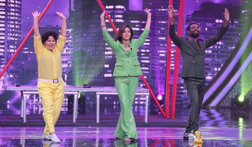 Urmila Matondkar and Remo D'Souza recreate the magic of 'Rangeela Re' after 27 years on the sets of DID Super Moms!