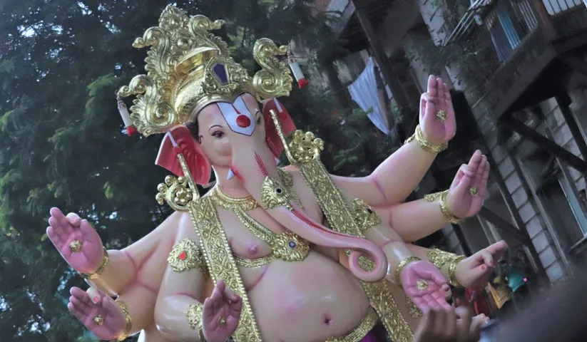 Zee TV takes over one of Mumbai's oldest pandals - Parel cha Raja