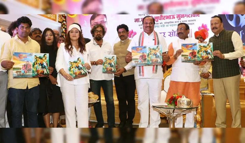Mahesh Manjrekar, Mahima Chaudhary at the trailer launch of Marathi film 'Raada' produced by Ram Shetty
