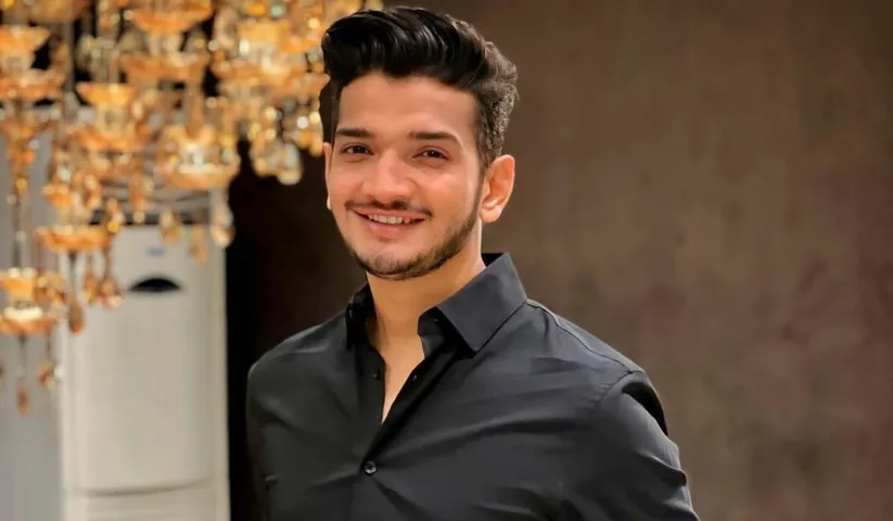 Munawar Faruqui’s army hails the star for being candid and unfiltered; fans say "It takes a lot to accept your past and carry on with it"