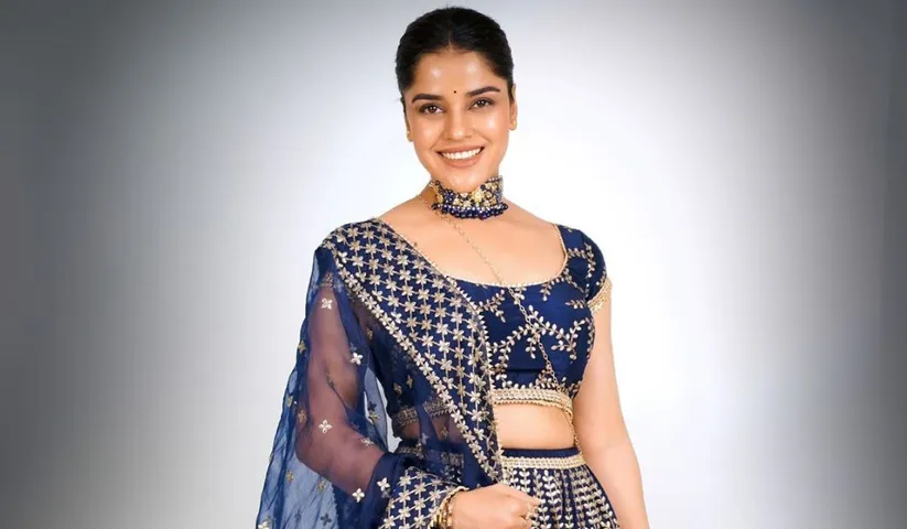 I am really happy this year as this is the first time I will be bringing Ganpati in my Own Mumbai Home - Says Pia Bajpiee