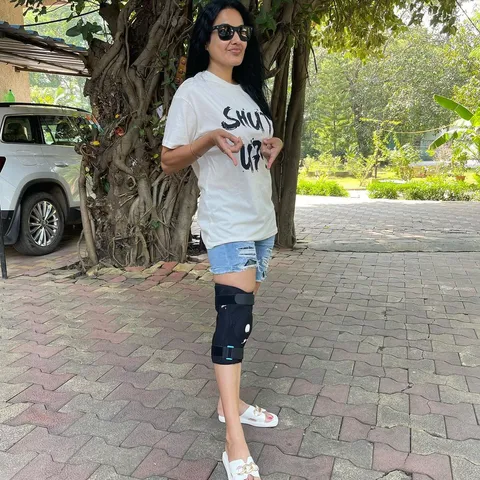 Sanjog star Kamya Panjabi continues to shoot even after getting a hairline fracture