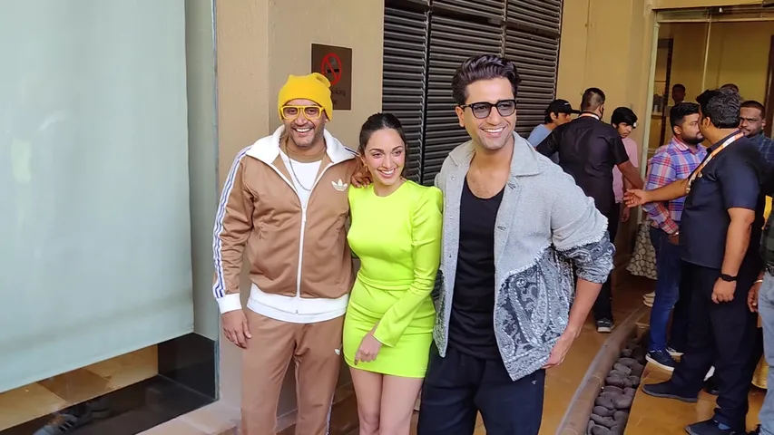 VICKY KAUSHAL, KIARA ADVANI & SHASHANK KHAITAN