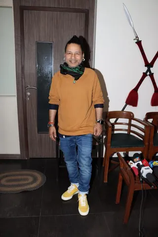 <strong>"Har Ek Saans" depicts the depth of love</strong>