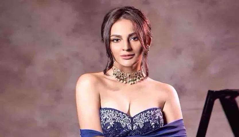 "Let us begin 2023 with the belief that changes are the only constant and it is possible to adapt to them with a positive mindset; begin to believe it, see it," Seerat Kapoor says.