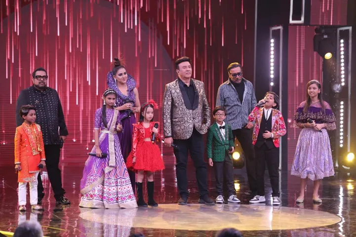 The Sa Re Ga Ma Pa Li’l Champs Blockbuster Finale episode will surely entertain viewers this Sunday as it presents some epic performances by the judges - Shankar Mahadevan and Neeti Mohan - along with a few mesmerising acts by the Top-6 contestants and several spicy revelations by the special celebrity guests - Jackie Shroff, Anurag Kashyap and Amit Trivedi.