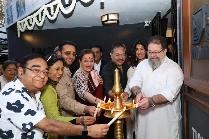Poonam Sinha, Gulshan Grover inaugurate play on the life of Dr. Batra