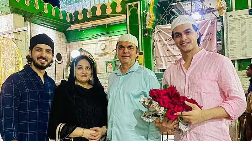 Mohsin Khan on celebrating his mother's birthday (1)