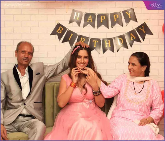 Madhavi L--Bday party- 06
