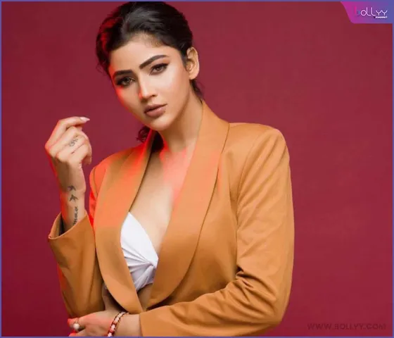 Soniya Bansal’s following grows by leaps and bounds on Instagram!