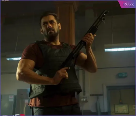 Tiger 3: Army weapons have been used in Salman Khan's film, the action sequence is full of chopper guns to ballistic missiles
