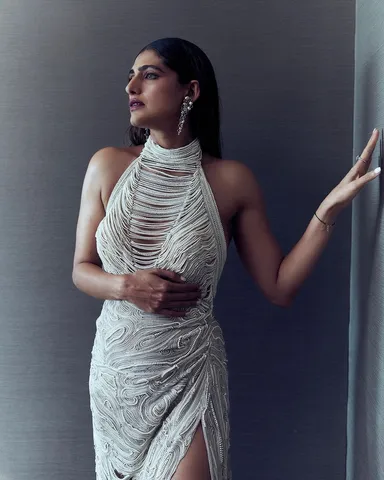 Get ready for another impeccable performance from Kubbra Sait! the trailer of her next film 'Khwabon Ka Jhamela' out now