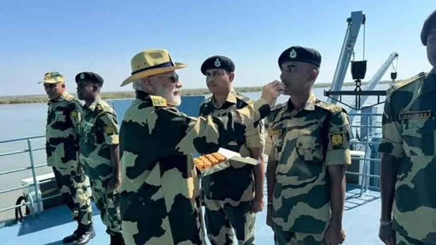 PM Modi celebrates Diwali with jawans at Sir Creek Border with Pak