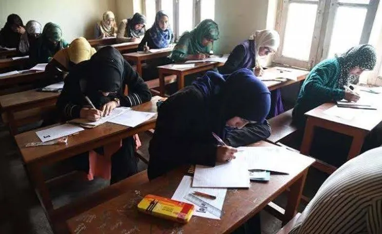 Education Deptt announces syllabus relaxation for junior class students