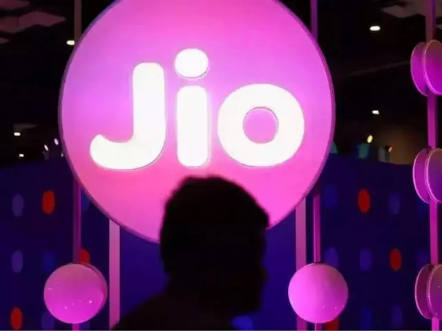 Jio again presses for parity in satcom spectrum pricing