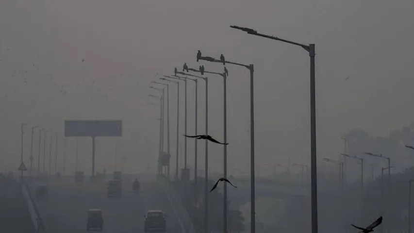 Coal plants in India set to miss pollution goal as smog chokes Delhi