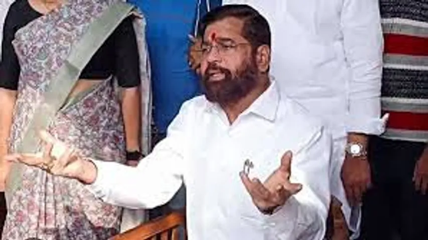 Eknath Shinde admitted to thane hospital amid health concerns