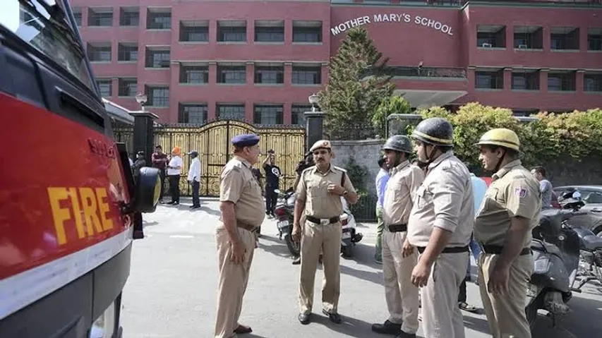 Delhi school teachers to be trained in dealing with bomb threats