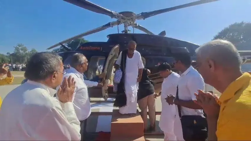Morari Bapu arrives in Bharuch for Ram Katha at Mangaleswar