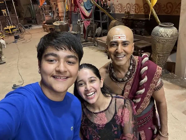Sony SAB’s Sheehan Kapahi and Deshna Dugad, passionate fans of Tenali Rama, have an inspiring encounter with the iconic genius himself!