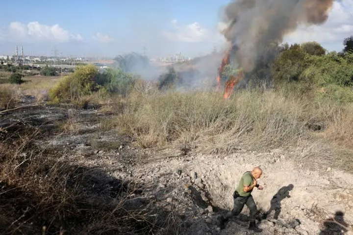 Israel's military said early Tuesday it had tried several times to shoot down a missile fired from Yemen which sent sirens blaring across the centre of the country.