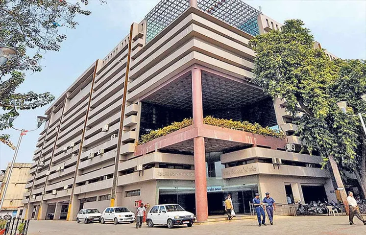 AMC transfers 20 assistant municipal commissioners and 8 deputy health officers