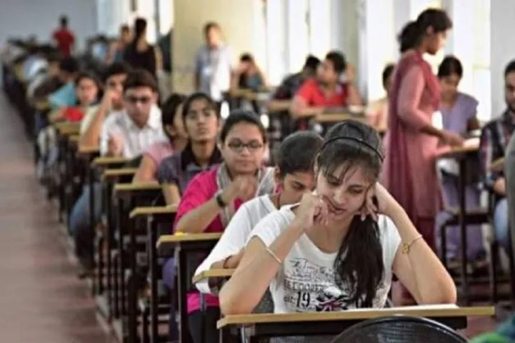 CBSE to roll out two-tier science and social science for Class 9 in 2026, Board exam in 2028