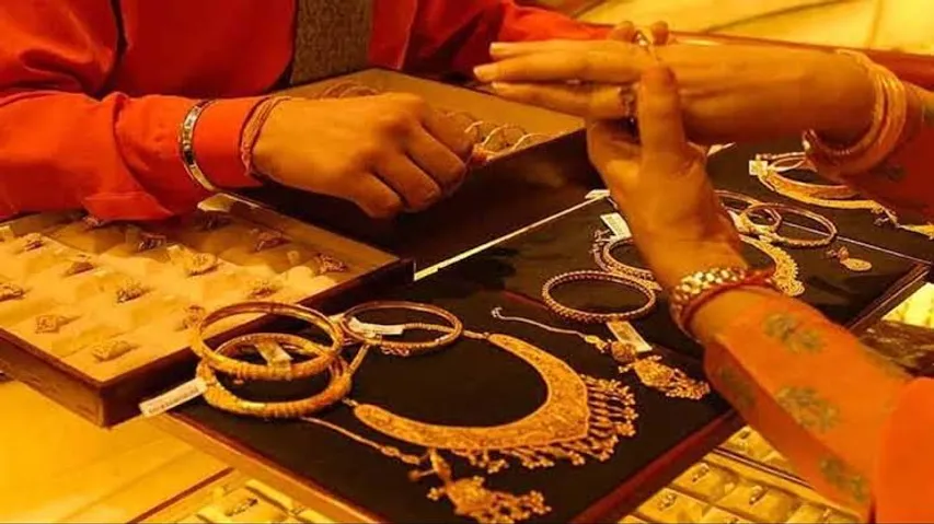 Gold prices reach historic high over ₹91,000 in Gujarat, Maharashtra