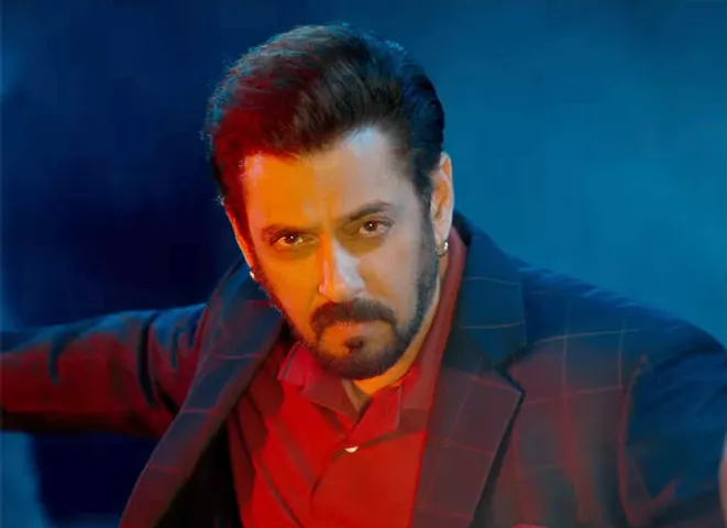 DISASTER for Salman Khan! Sikandar crashes 90% from Rs. 30 cr. to Rs. 3 cr. in 5 days