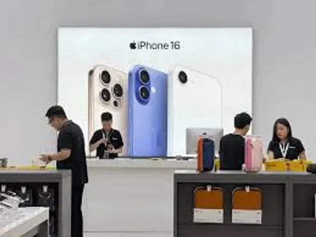 Apple’s China smartphone shipments slide 9% in first quarter